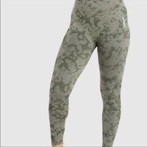 Gymshark Adapt Camo Seamless Sage Leggings Size Large NWT High Waist‎